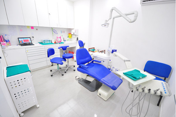 Pentingnya Dental Aerosol Suction System dalam Klinik Gigi 1 |