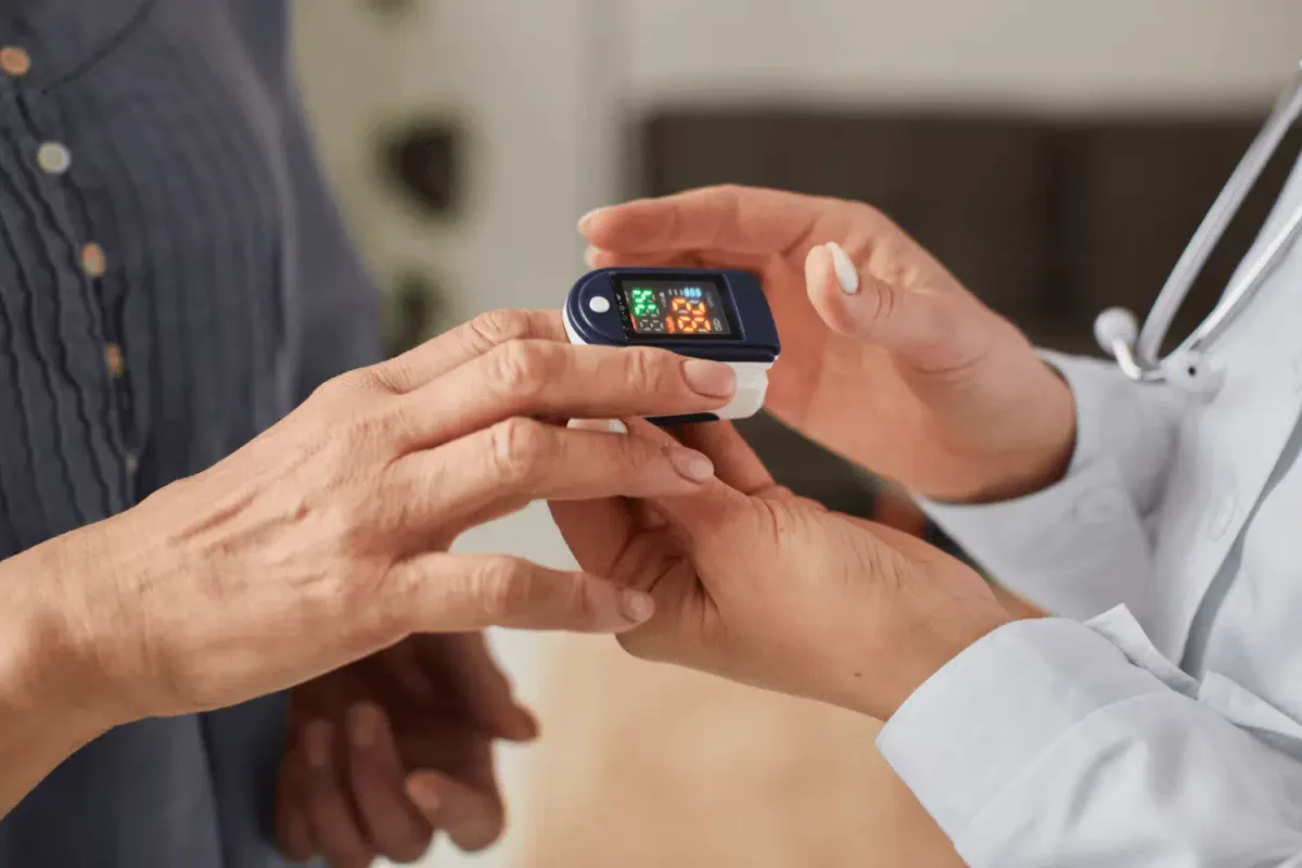 MENGENAL OXIMETER : ALAT PENGUKUR SATURASI OKSIGEN