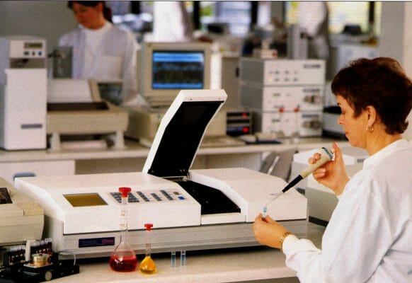 PANDUAN MAINTENANCE SPECTROPHOTOMETER