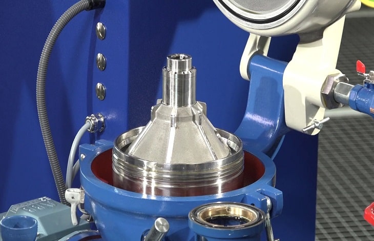 FITUR DAN KEGUNAAN OIL CENTRIFUGE DI BERBAGAI BIDANG INDUSTRI 1 FITUR DAN KEGUNAAN OIL CENTRIFUGE DI BERBAGAI BIDANG INDUSTRI