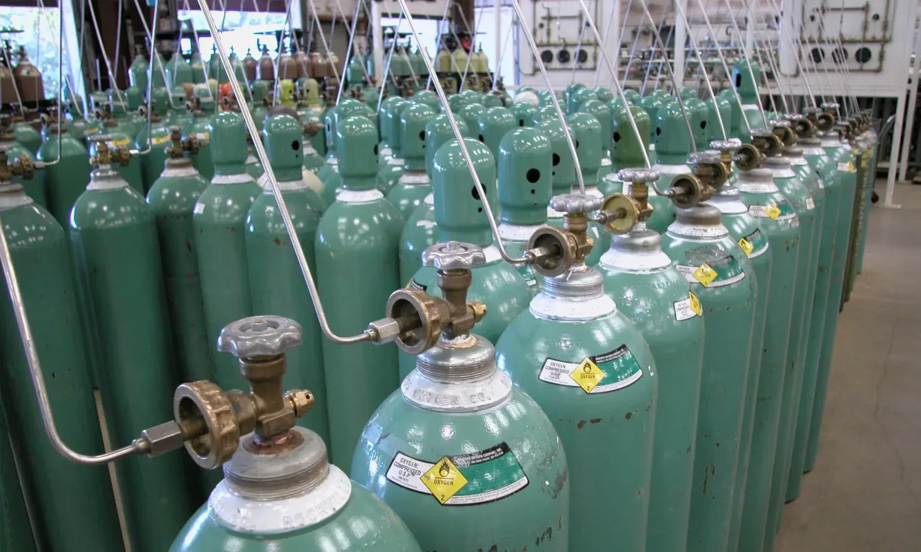 PEMASANGAN INSTALASI GAS MEDIS DAN PERATURAN PERMENKES NOMOR 4 TAHUN 2016 1 PEMASANGAN INSTALASI GAS MEDIS DAN PERATURAN PERMENKES NOMOR 4 TAHUN 2016