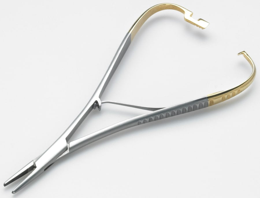 CARA MENGGUNAKAN MATHIEU NEEDLE HOLDER 1 CARA MENGGUNAKAN MATHIEU NEEDLE HOLDER