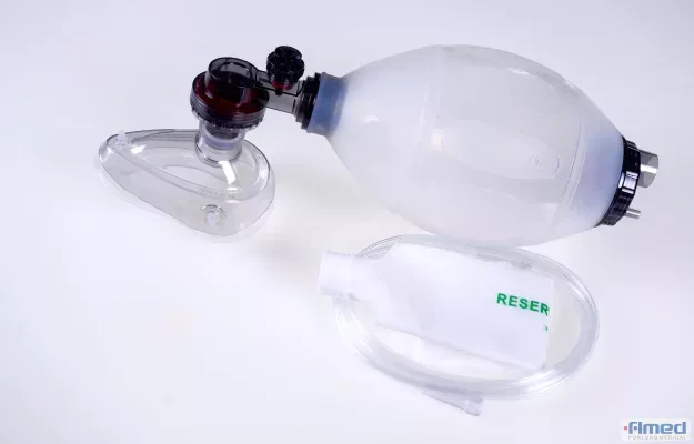 KEGUNAAN SILICONE MANUAL RESUSCITATOR