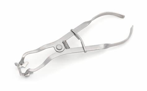 KEUNGGULAN RUBBER-DAM FORCEPS