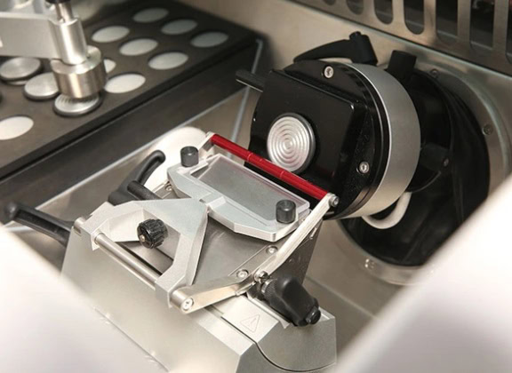 AST560 Semi-automatic Cryostat Microtome with Touch Screen (2) |
