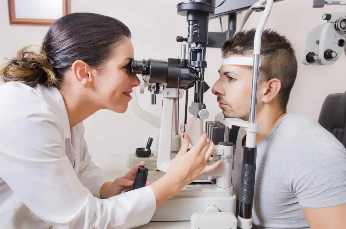 CARA MENGGUNAKAN SLIT LAMP 1 Slit Lamp