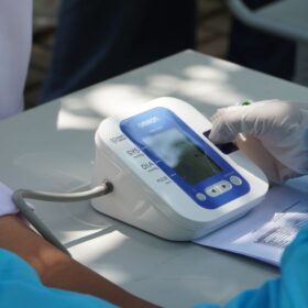 Tensimeter Otomatis: Cara Memilih yang Tepat untuk Anda