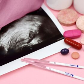 Menstruasi Lama Nyeri Hebat? 7 Tanda Gangguan Reproduksi Wanita