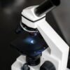 Mikroskop Stereo Trinokular MSC-ST7045T | Zoom 45X 1 Close-up view of a laboratory microscope with selective focus, ideal for scientific use.