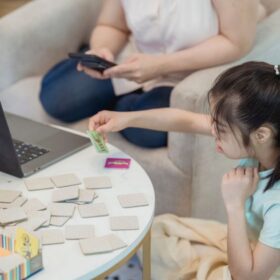7 Kebiasaan Bikin Anak Tumbuh Pendek: Panduan Lengkap 2025 2 Uji Ketelitianmu: Temukan Kata Tersembunyi & Jaga Kesehatan 2025