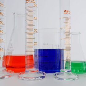 Standar Ruang Lab Farmasi: Checklist 12 Aspek Penting 2024 3 Validasi & Kalibrasi Alat Lab: Standar SNI Farmasi 2024
