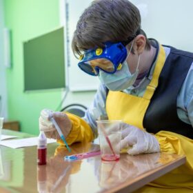 Fume Hood Smart vs Chemical Hood vs Biosafety Cabinet 2025: 7 Panduan Lengkap