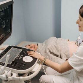 Panduan Maintenance Alat Lab: Hemat 30% Biaya Operasional 5 Kompetisi Ibu Hamil Taiwan: 7 Panduan Lengkap Perpaduan Kesehatan & Fashion
